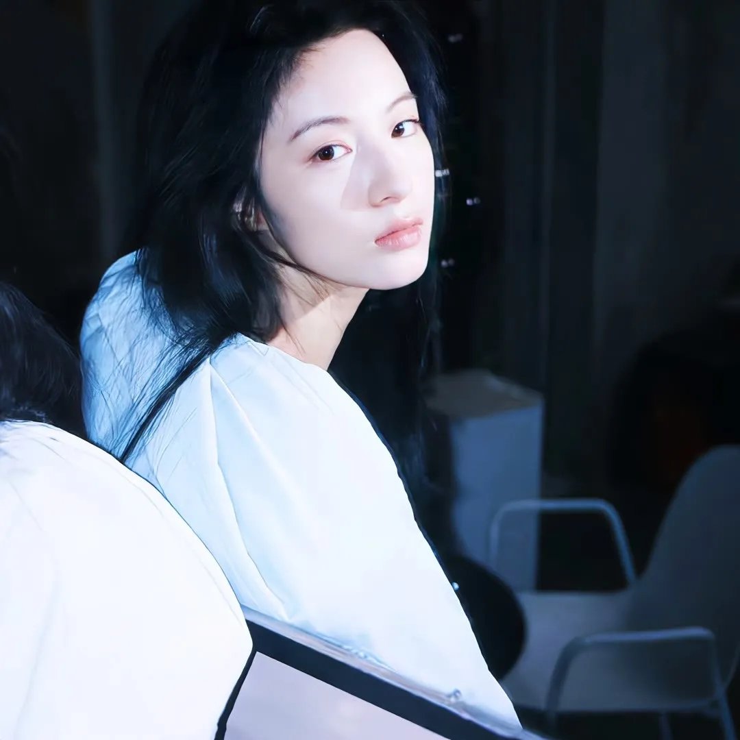 替兄上朝，满朝文武随我吃瓜